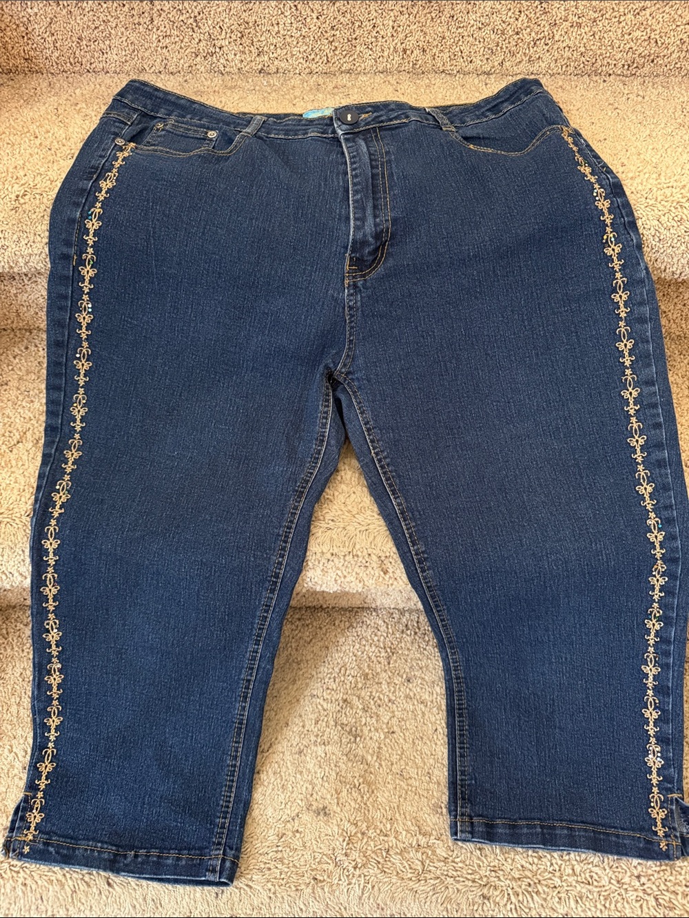JeanBay Blue Denim Cropped Pants Capris With Decorative Trim Size 16